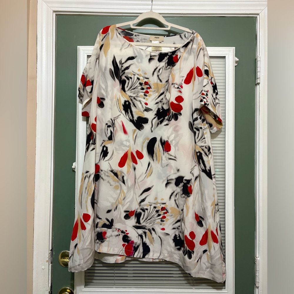 Faded Glory Floral Print Short Sleeve Dress - White with Red & Black